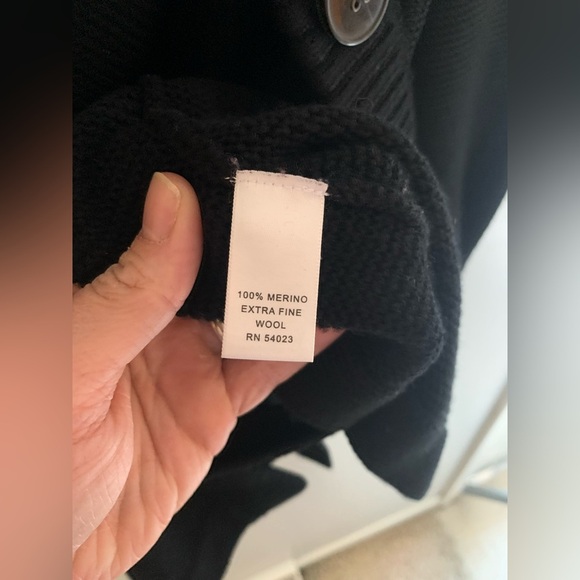 Womens Banana Republic Black Merino Wool Long Sleeve Button Warm Heavy Sweater M - Picture 6 of 10